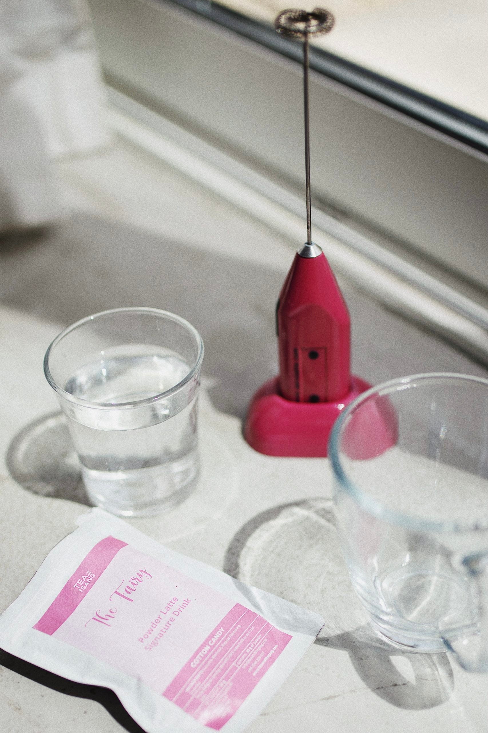 Aerolatte Milk Frother with stand image 1